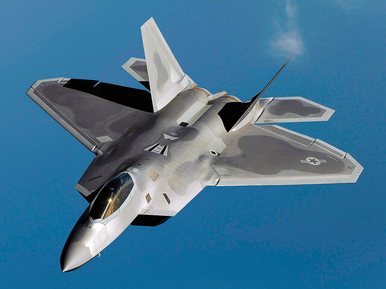 ארה״ב תציב בישראל את מטוס העל שלה F-22 ראפטור