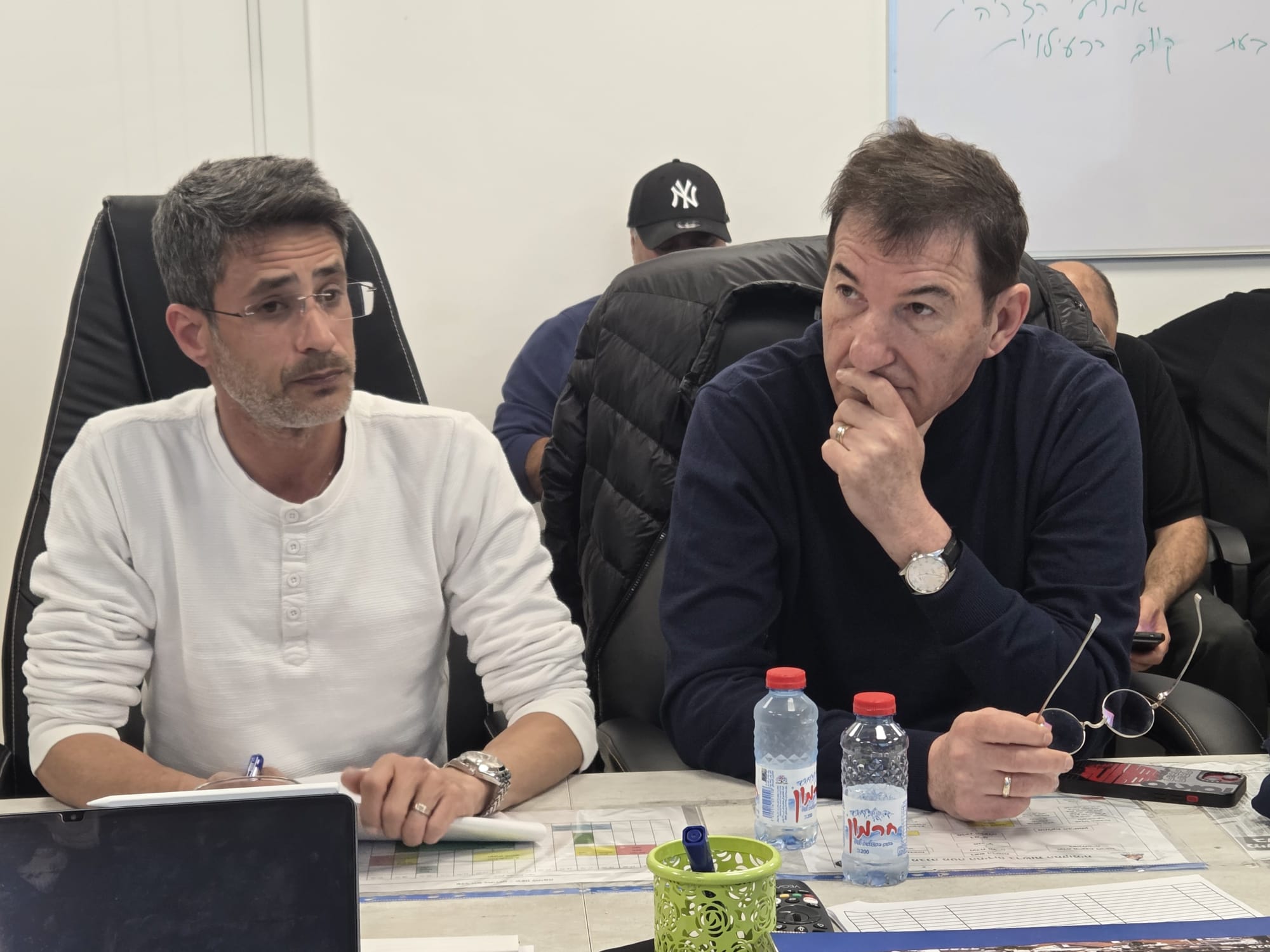 יו"ר ועדת החוץ והביטחון בועז ביסמוט כעת בהערכת מצב בקרית שמונה עם ראש…
