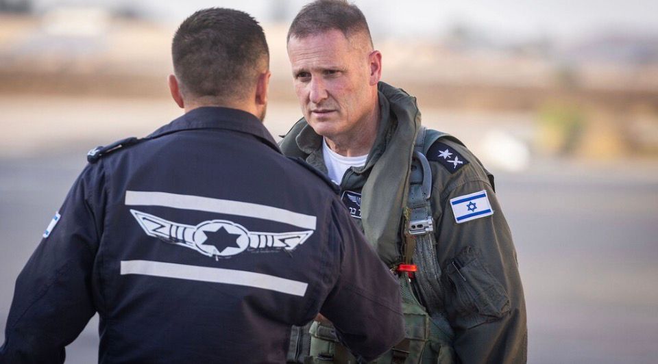 נועם אמיר: מפקד חיל האוויר תומר בר שהיה אמור להתחלף שבוע הבא ומועד הח…