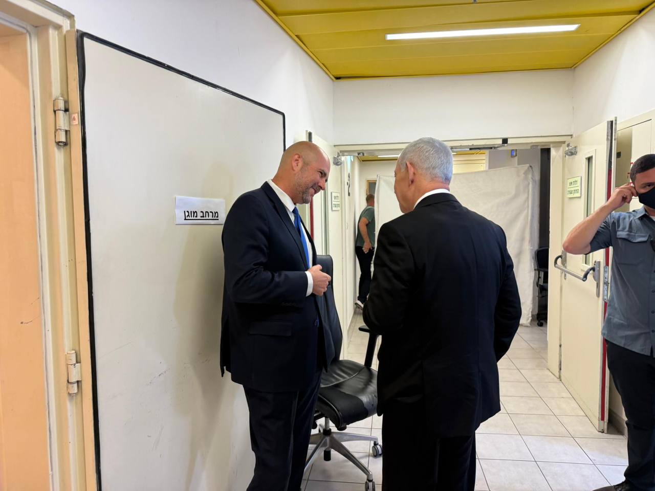 נתניהו ויו״ר הכנסת אוחנה בפתח הדיון.