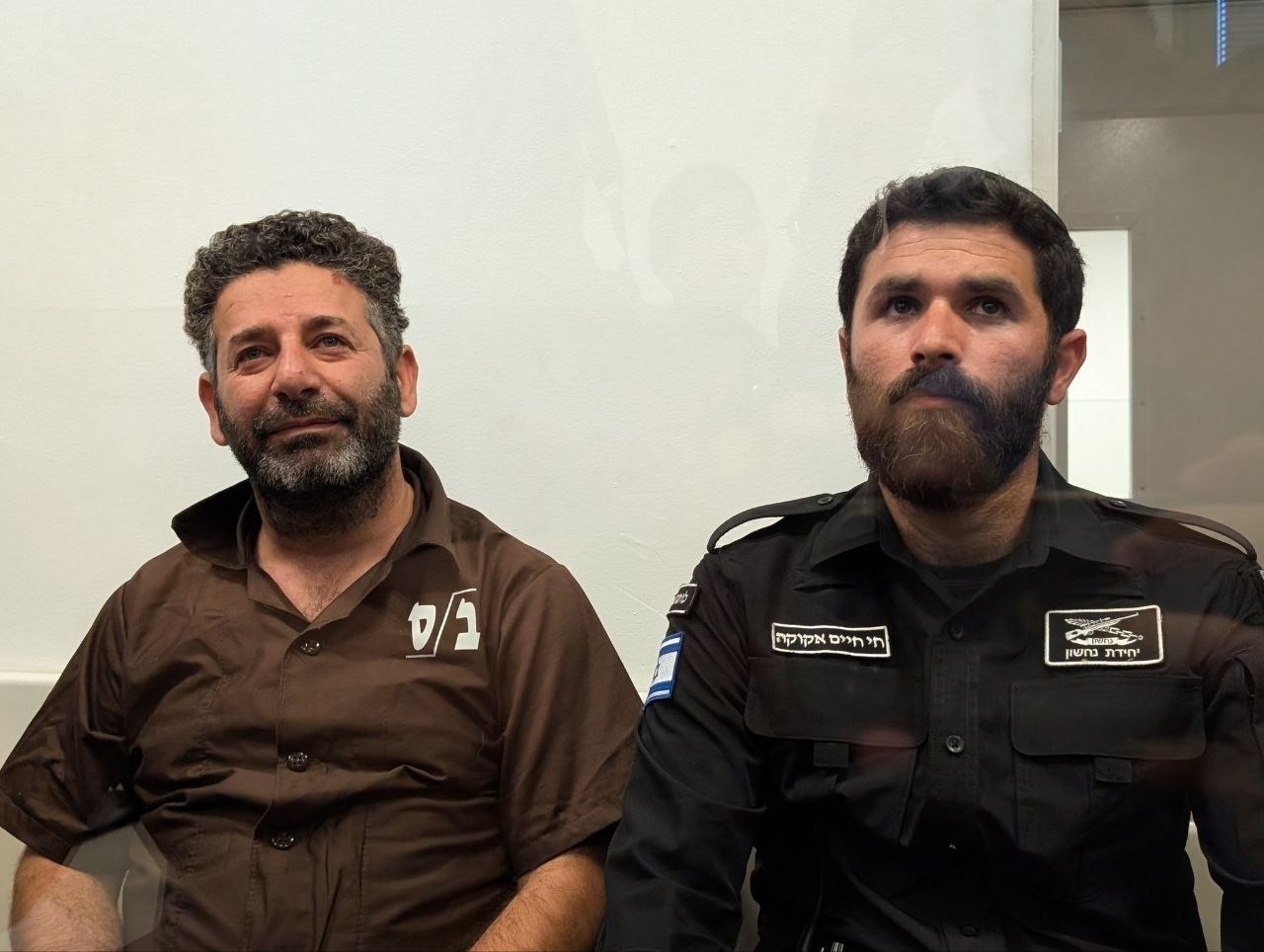 פעיל חמאס מהמשט לעזה, סיף אבו כשכ במדי שב"ס