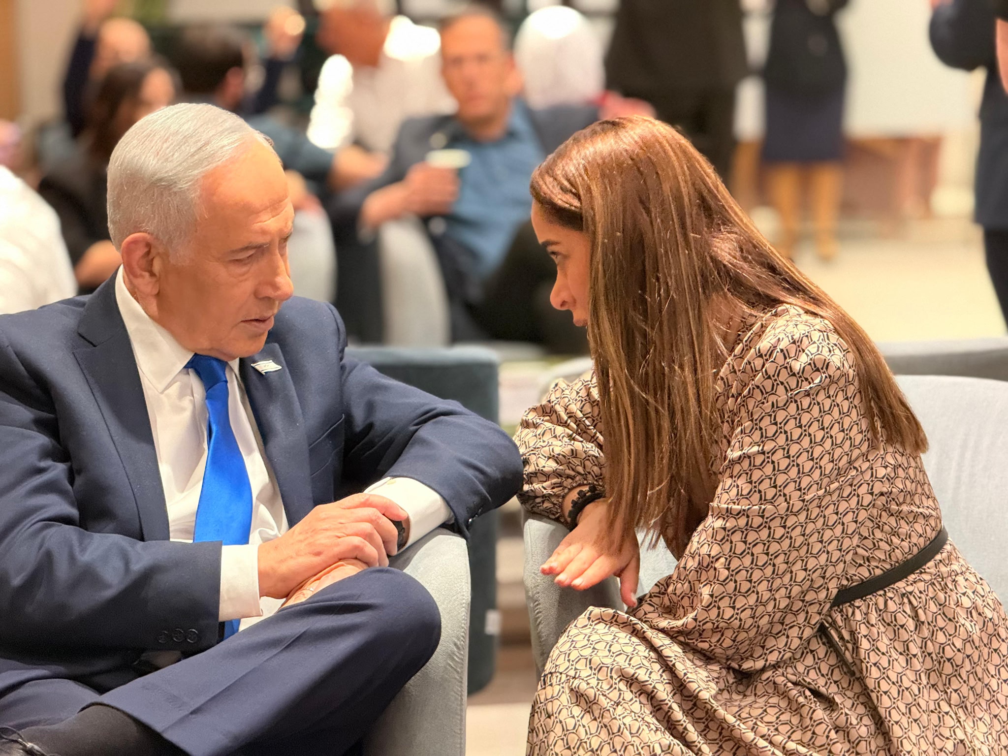 בבחירות על מבקר המדינה: ראש הממשלה נתניהו בשיחה עם השרה מאי גולן בפרס…