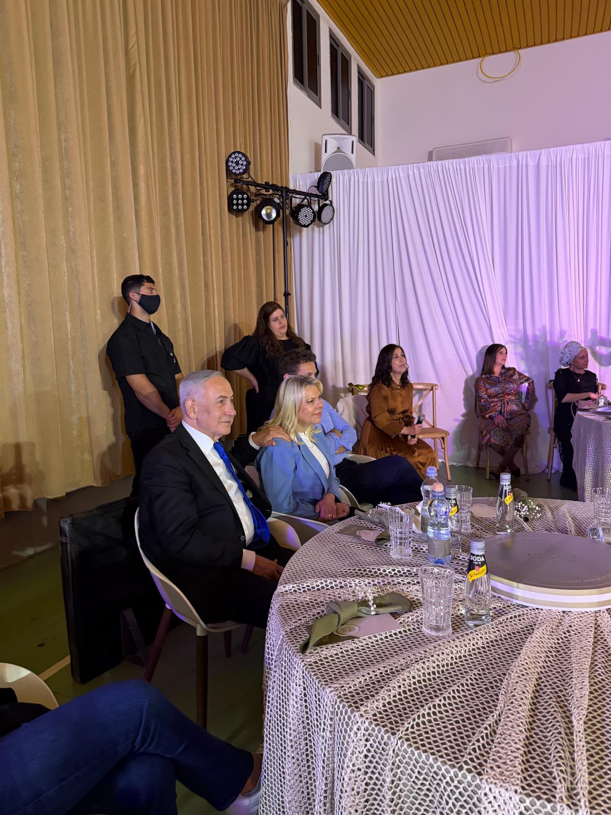 אמש נערך ערב הוקרה מרגש ומושקע לרעיית ראש הממשלה, הגב' שרה נתניהו, לר…