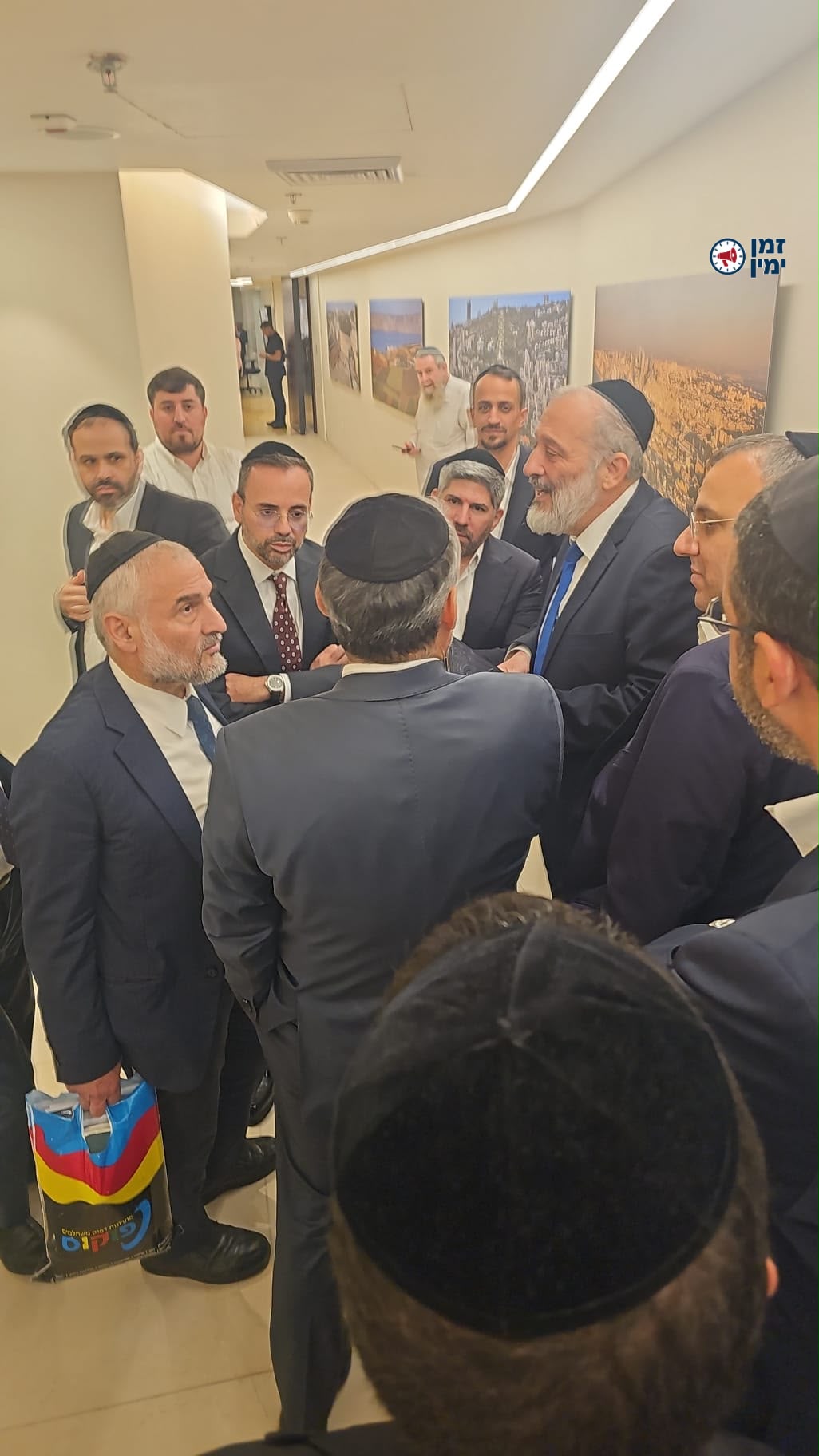 פרסום ראשון • יו"ר ש"ס אריה דרעי נטש יחד עם חברי מפלגתו את מליאת הכנס…